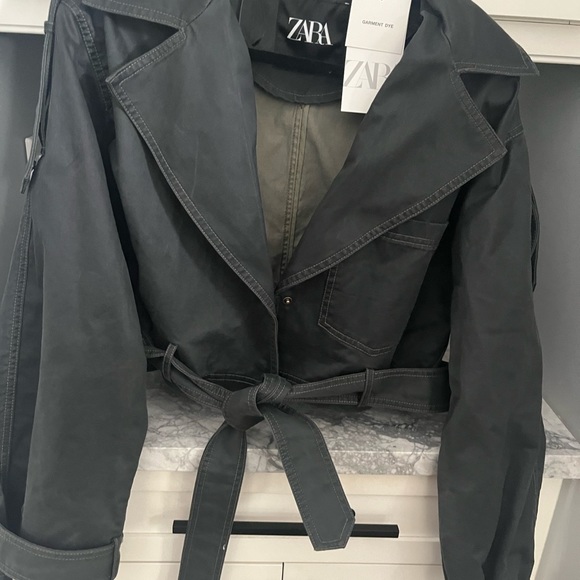 Zara new jacket size L but fit big - Picture 1 of 4